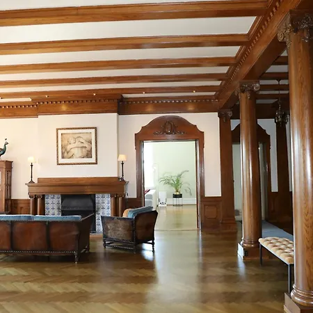 Luxury Historic With Private Coastline ברגן