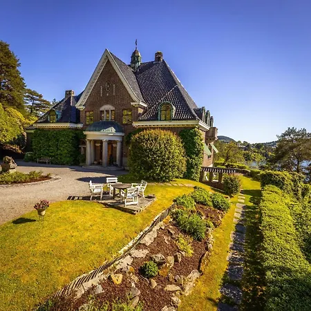 Unique Victorian With Private Coastline Bergen