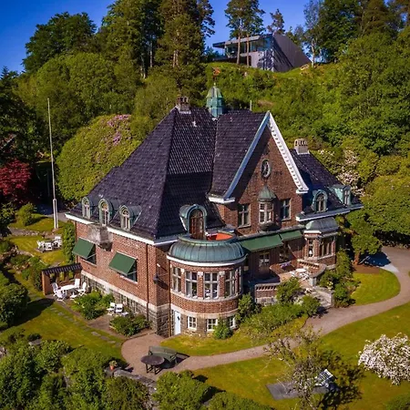 Unique Victorian With Private Coastline * Bergen