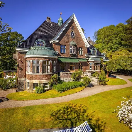 Unique Victorian With Private Coastline Villa Bergen